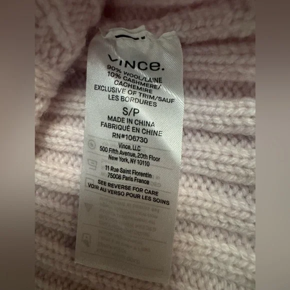 Vince cropped pink wool and cashmere V-Neck Sweater - Picture 3 of 11